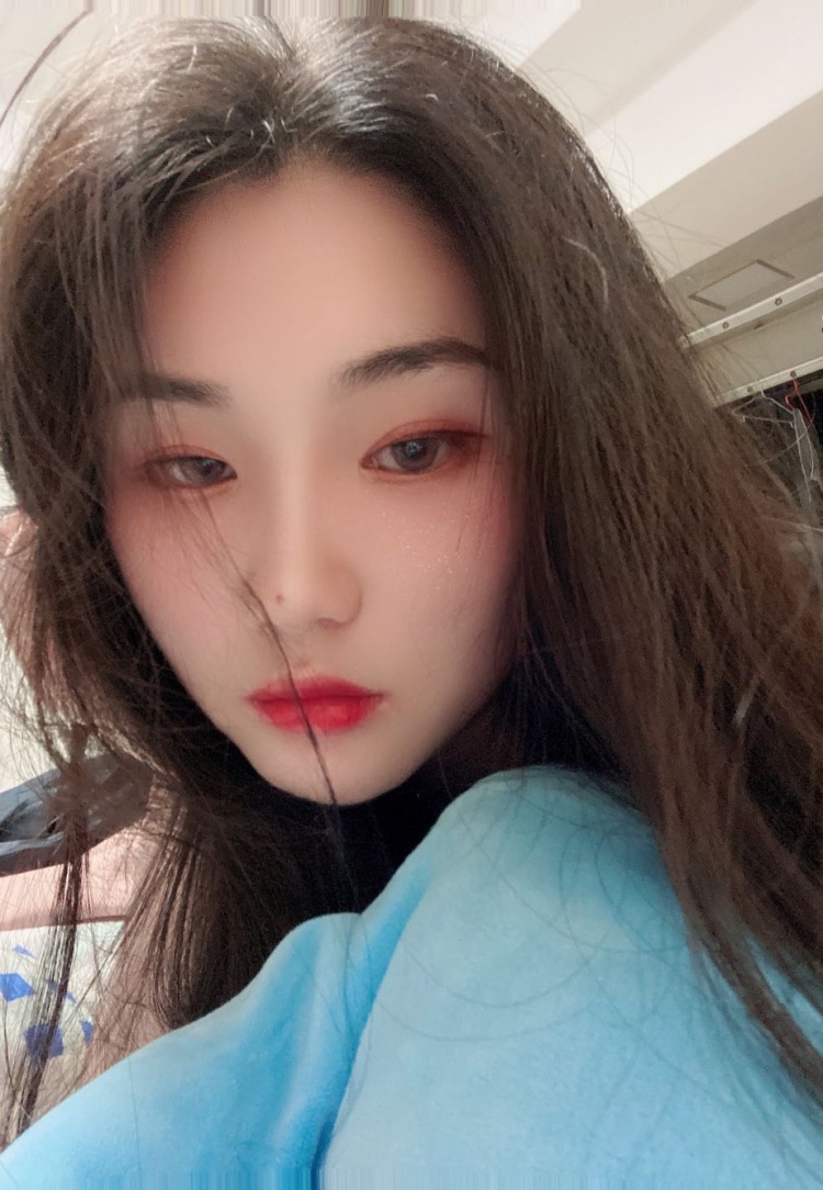 ·蓝桉·-江苏省·常州市·武进区-抖音 *** -22岁，上班族业余时间比较多，爱护肤化妆，想多赚赚零花钱，可接长期微胖女孩寄拍，胖胖的女孩子也是可以美美哒，另可接买家秀、各类耳饰、各类开箱测评种草，诚信合作！
