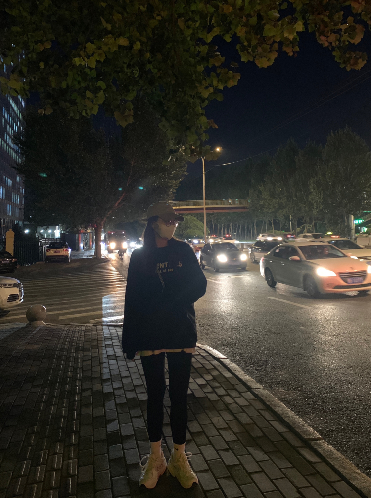 人间皮卡丘(减肥版)-黑龙江省·哈尔滨市·南岗区-快手 抖音 微博 -可接寄拍 买家秀 出图快 衣服鞋子包包裤子首饰帽子都可以 可p图