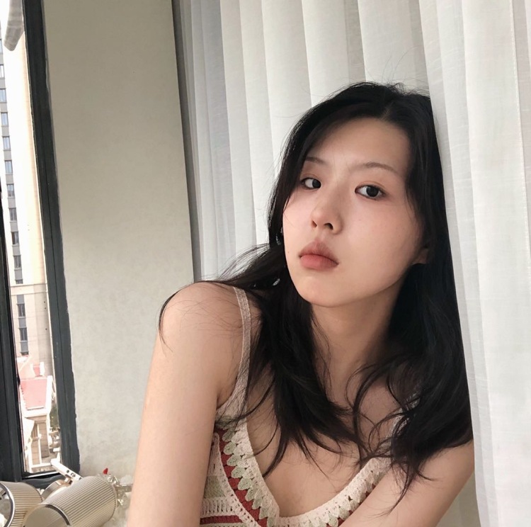 W-江苏省·连云港市·海州区-快手 抖音 ***-衣服 彩妆等都可以
照片或者视频都可以
身高 171
体重 57