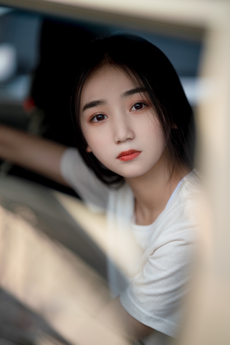 文静的ZaiEr🐏-北京市·北京市·大兴区--接寄拍 衣服鞋子包包饰品 都可以，洗护产品也ok头发也无烫染，有模特经验，性格好