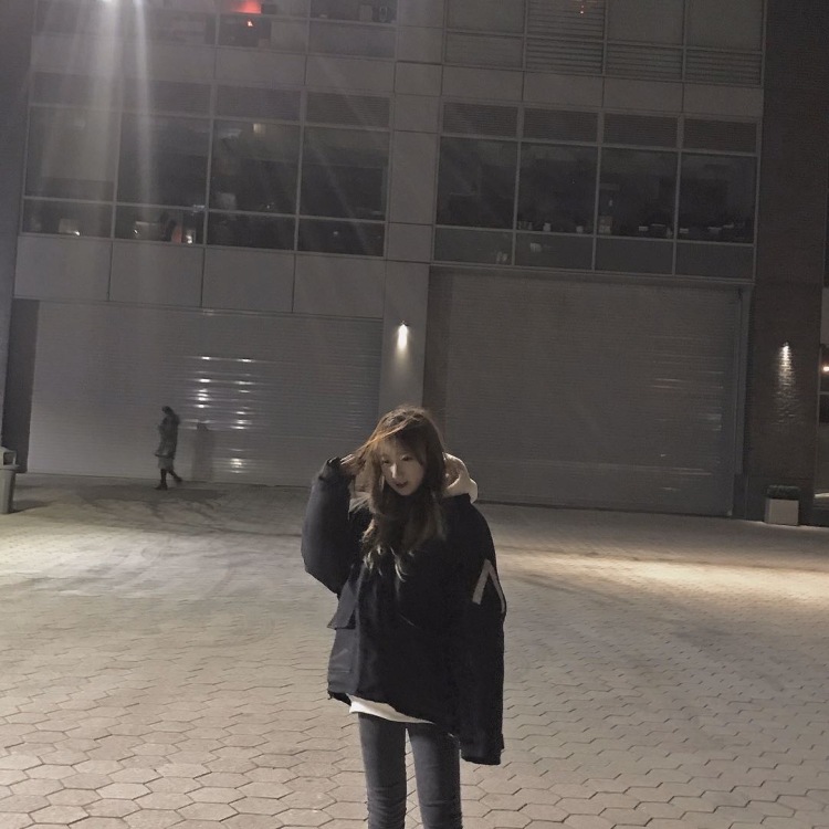 里里-辽宁省·铁岭市·调兵山市-抖音 快手***-🉑️接寄拍,买家,懂穿搭会p图
出片快,好沟通
年龄:20
身高:162cm
体重:48kg