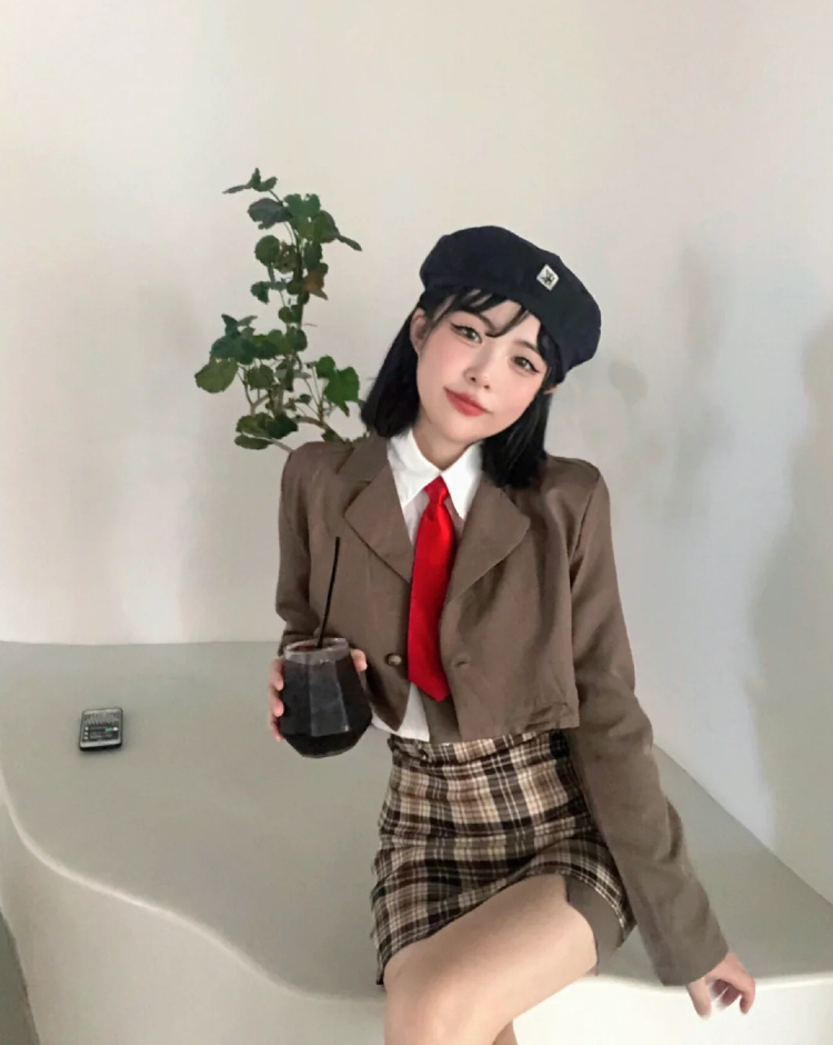 sara-江苏省·淮安市·淮安区--之前给淘宝店的那个模特 接受服装包包鞋子帽子寄拍 希望诚信合作 价格可谈