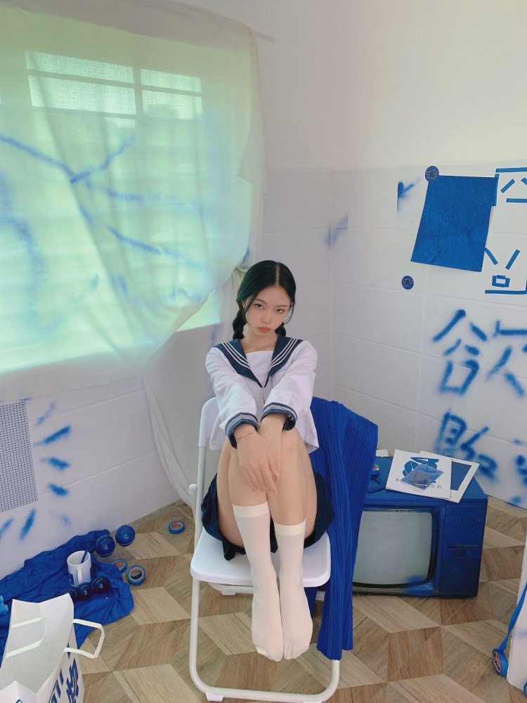 泡菜-广东省·云浮市·云城区-微博 ***-pdd 淘宝买家秀寄拍,饰品服装都可以。第一次做寄拍,但是有拍照和修图经验。身高157cm,体重是76斤。