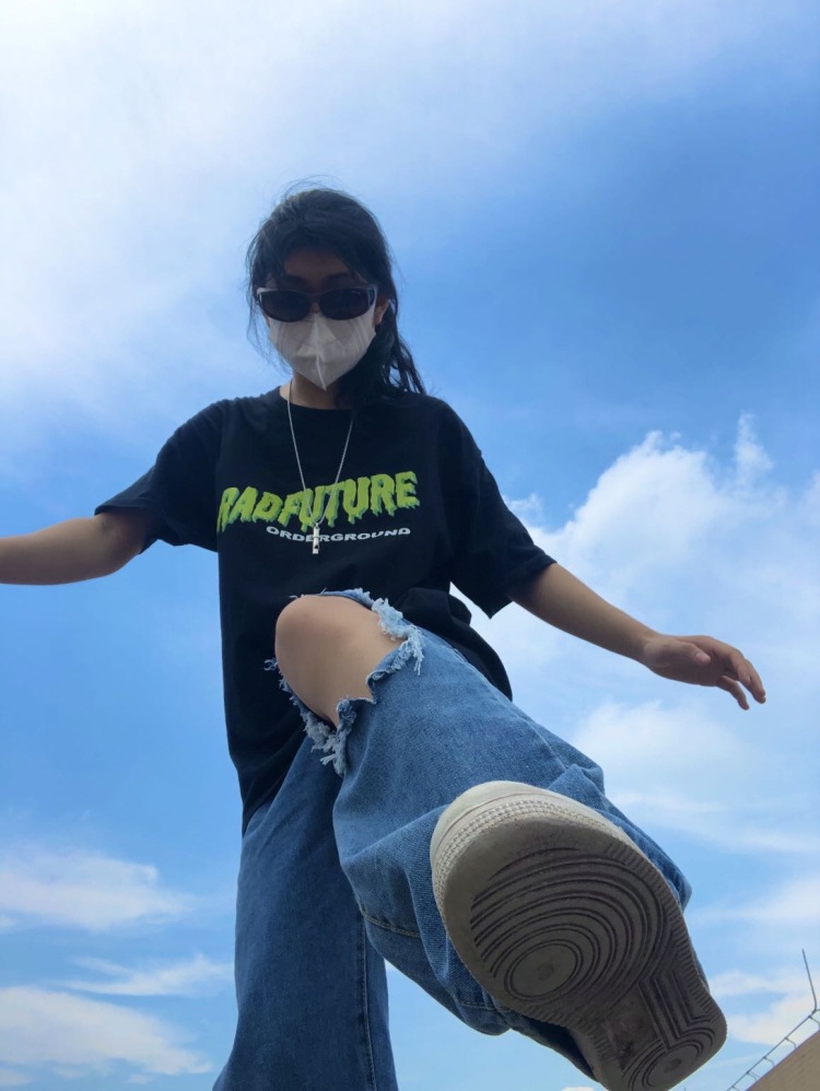 栗子小狗-广东省·广州市·白云区-*** 抖音-接寄拍 价格好商议
170/52 39码
会拍照 会修图 有相机 可出外景 好商议
有买家秀经验
风格多样主要多为:美式复古 潮流高街 日系港风