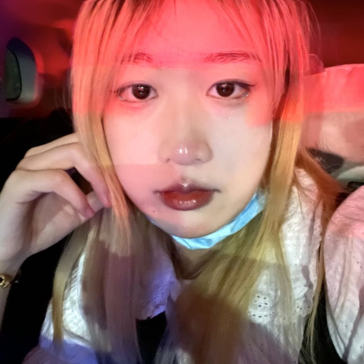 小羊屁屁.-江苏省·南京市·溧水区-***-接寄拍,买家秀,美瞳,包包,配饰,***软文种草
身高:173
体重:50kg
会拍照会p图快递出图