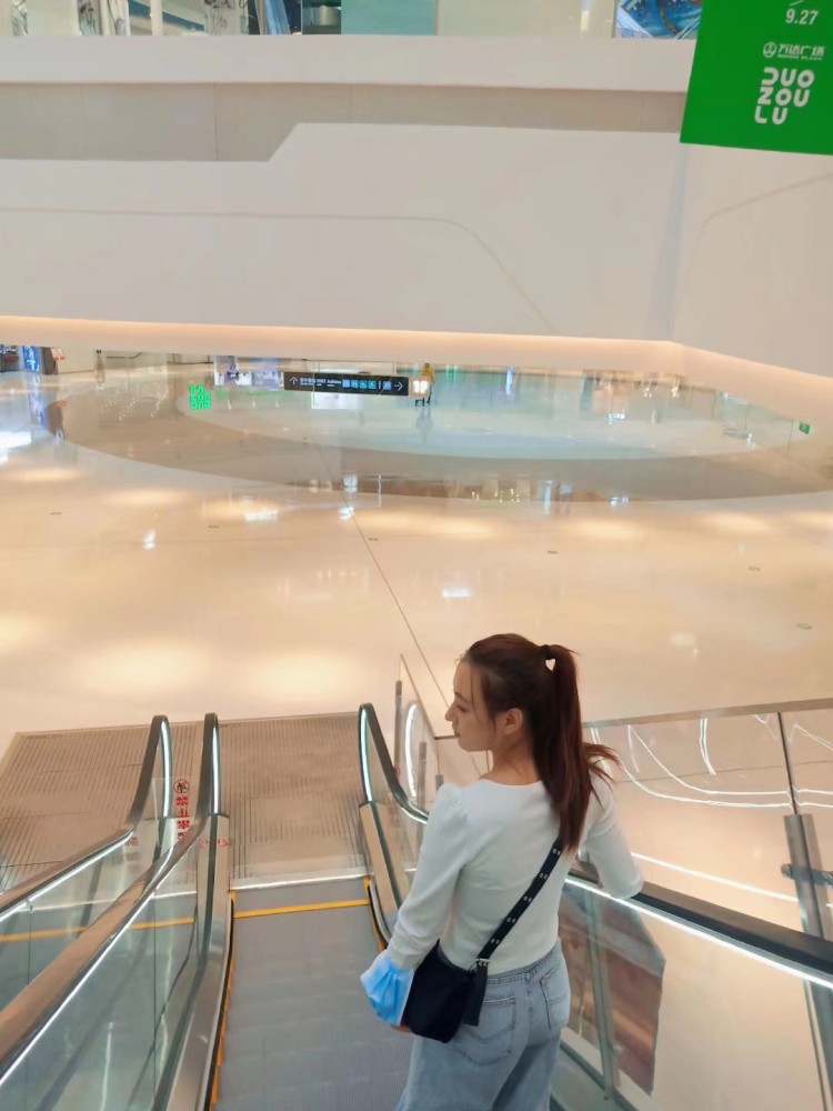 TSL-黑龙江省·大庆市·让胡路区--身高168cm,体重58kg,会p图,抖音,***,微博,皆有粉丝,会写文案,大学生,时间充裕,会剪辑视频,小饰品,装饰品,生活用品,衣服皆可