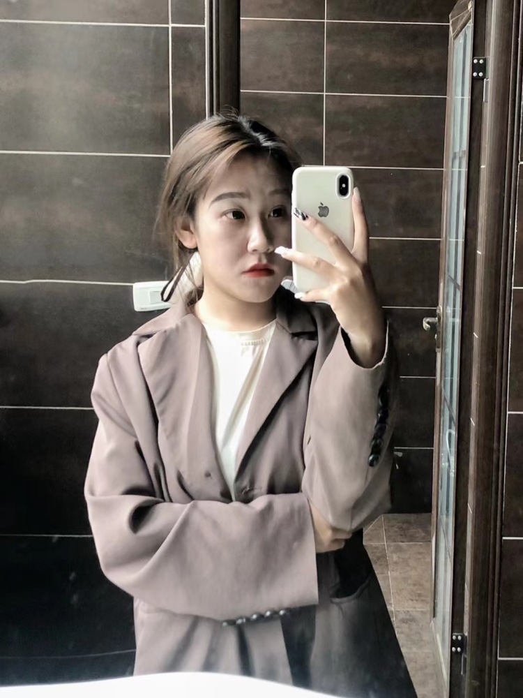 甘甘-云南省·玉溪市·通海县-抖音,快手,某红薯-各位朋友好👫我是来自云南的甘子怡
身高160
体重48kg
鞋码37
衣服m码
可接受各种风格的衣服寄拍👗欢迎合作
