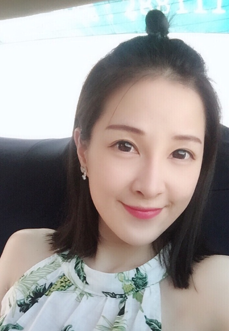 🦁-浙江省·杭州市·西湖区--接饰品，衣服，等寄拍单，买家秀，出图快，可p图
身高160，
体重41.5kg
鞋码：高跟36，平底37
