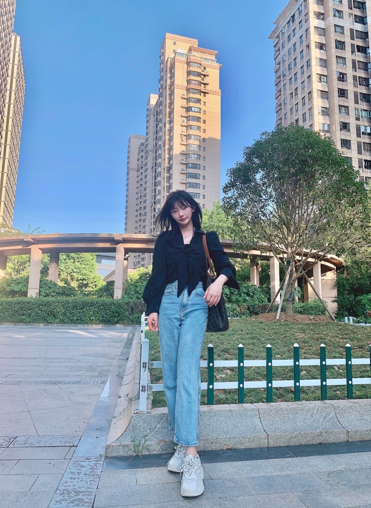 Sona🐈-江苏省·南京市·江宁区-抖音-165.95斤。接各种寄拍。有丰富的寄拍模特的经验，会修图，会搭配，态度端正。