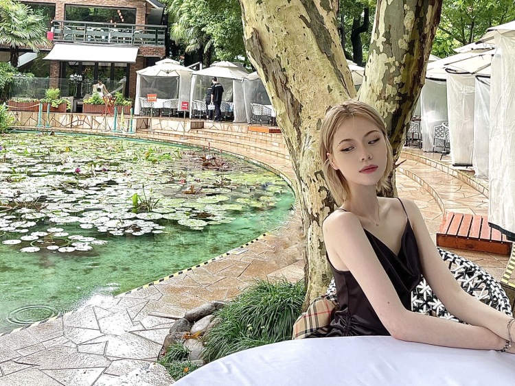 👼Esther.-上海市·上海市·浦东新区--🉑️接寄拍衣服,饰品,包包,美妆,鞋子产品等
出图速度快且效果佳,合适的可以长期合作哦
上海可约拍(周末节假日)
身高:174CM
体重:53KG
鞋码:37or38
腰围:61(s码)