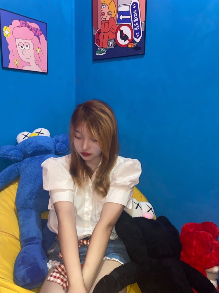 掉头小羊-河南省·南阳市·唐河县-抖音快手***-接衣服 鞋子 手机壳 小饰品寄拍 也可置换不收费用 价格都可以再商量 喜欢拍照各种风格都🉑️ 时间自由 出图也很快 保证高质量