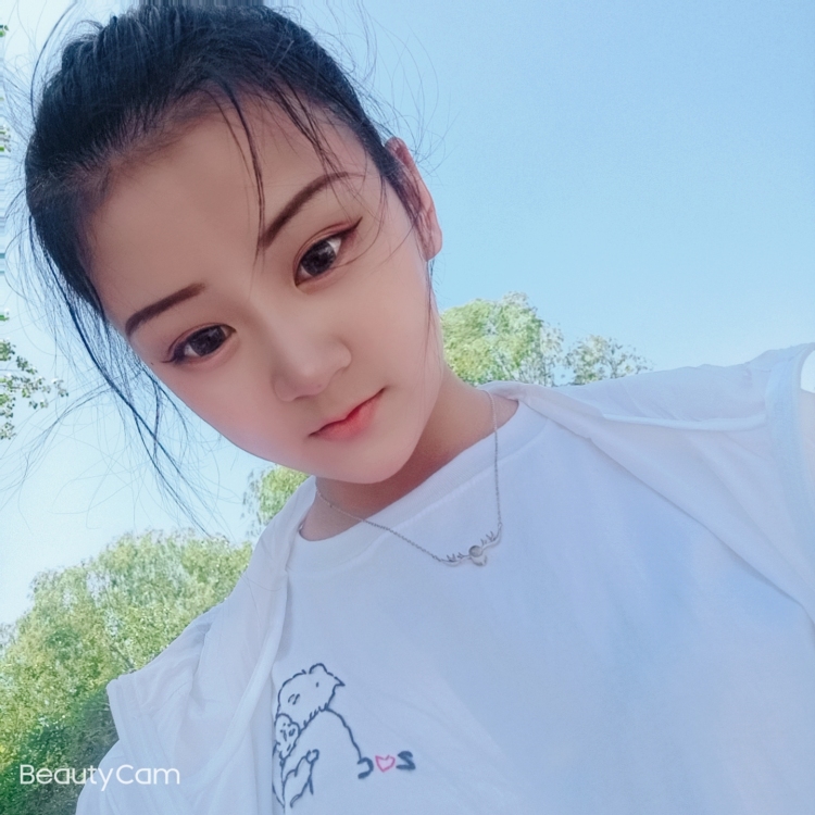 小熊软糖🍭-北京市·北京市·东城区--身高165
体重96
寄拍都可以尝试,买家秀,美瞳
平常欧美风 长相偏甜美 什么风格都可以尝试