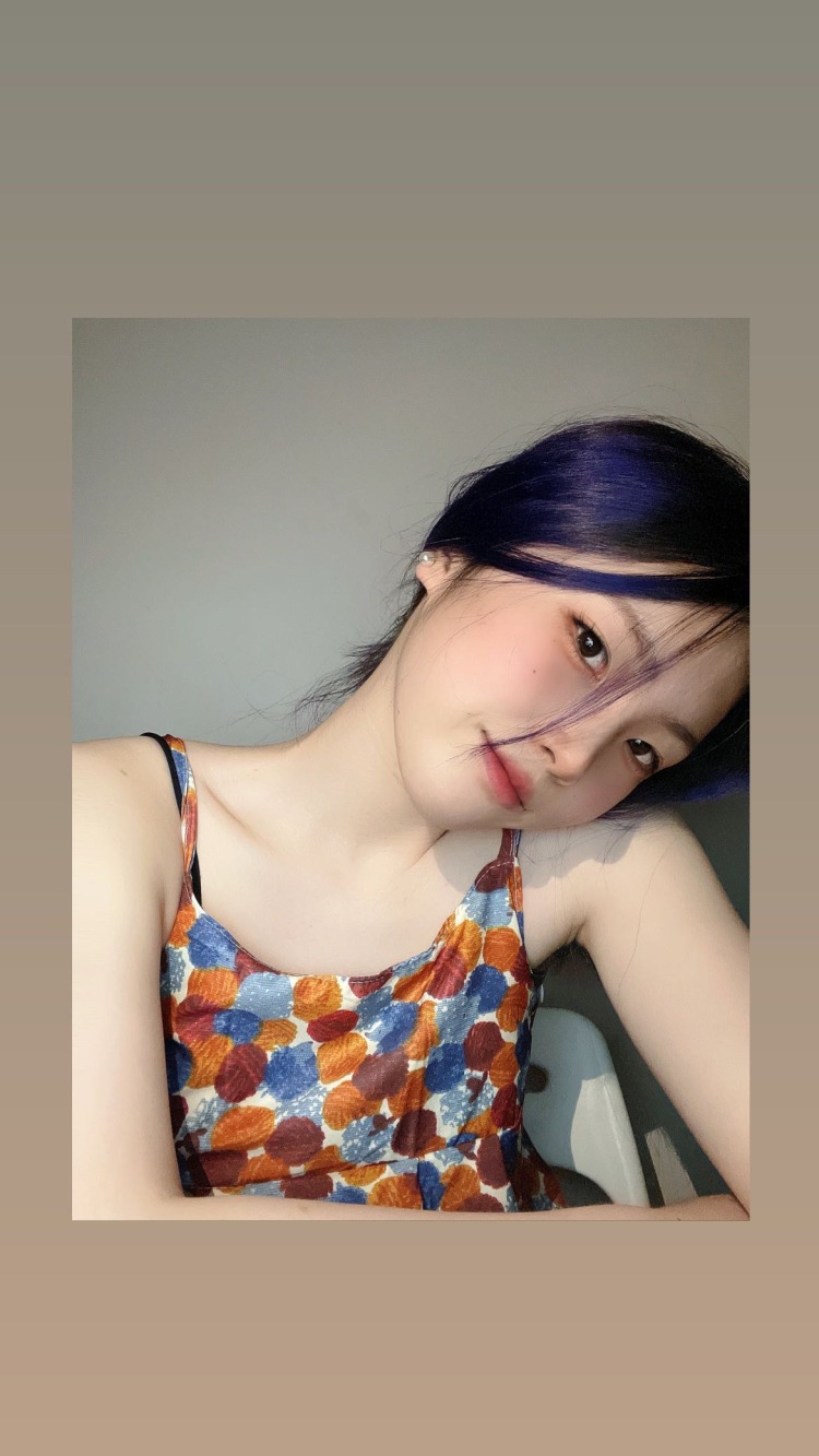 01K-浙江省·宁波市·海曙区--拍照啥的就还可以吧，审美在线，不会拖单，准时有效率。照片都是本人