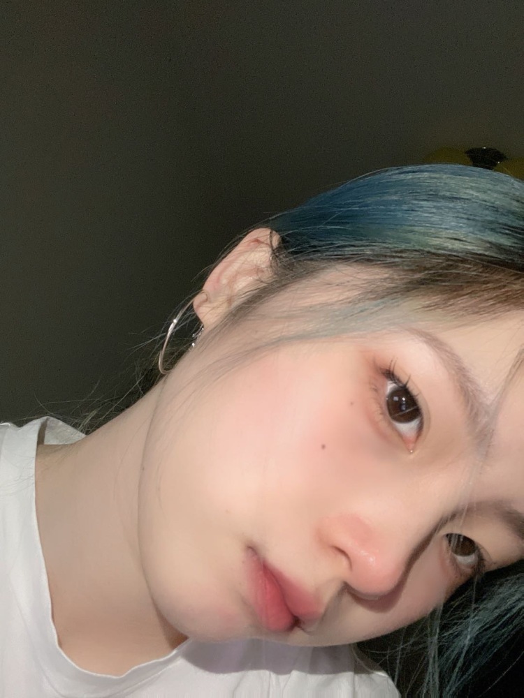 01K-浙江省·宁波市·海曙区--拍照啥的就还可以吧，审美在线，不会拖单，准时有效率。照片都是本人