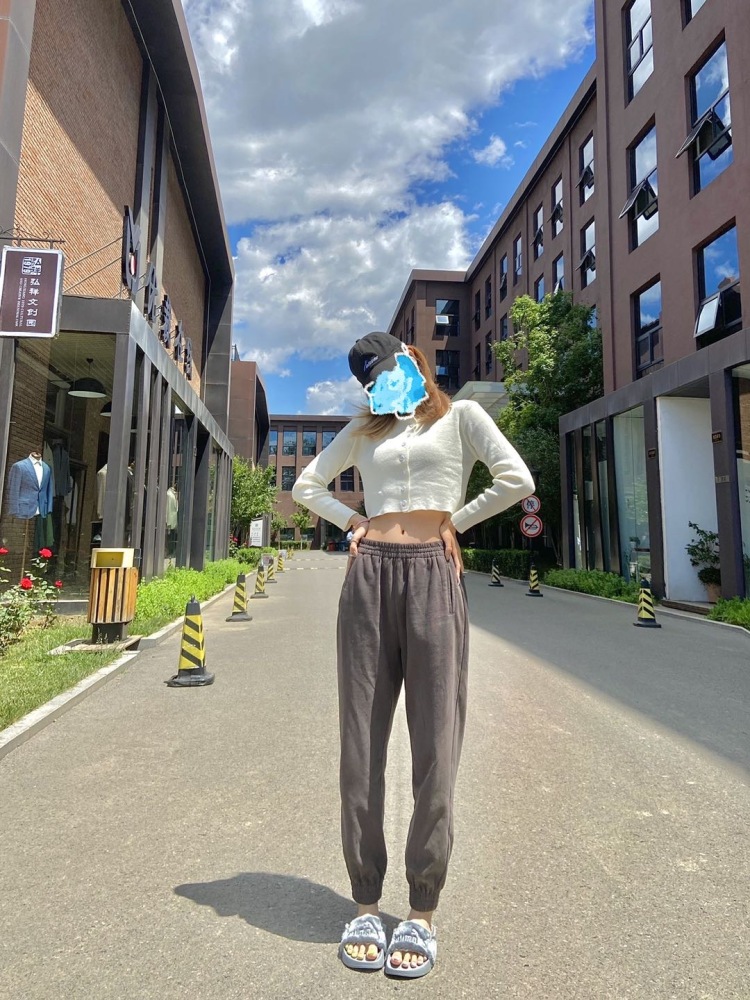 61-北京市·北京市·通州区--接各种风格的寄拍 身高172 52kg
认真高效 好沟通
求合作