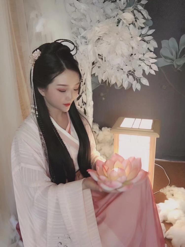 cc-江西省·南昌市·南昌县--会化妆
会P图
接***淘宝
女装饰品化妆品
好说话
新人素人一枚
多多关照