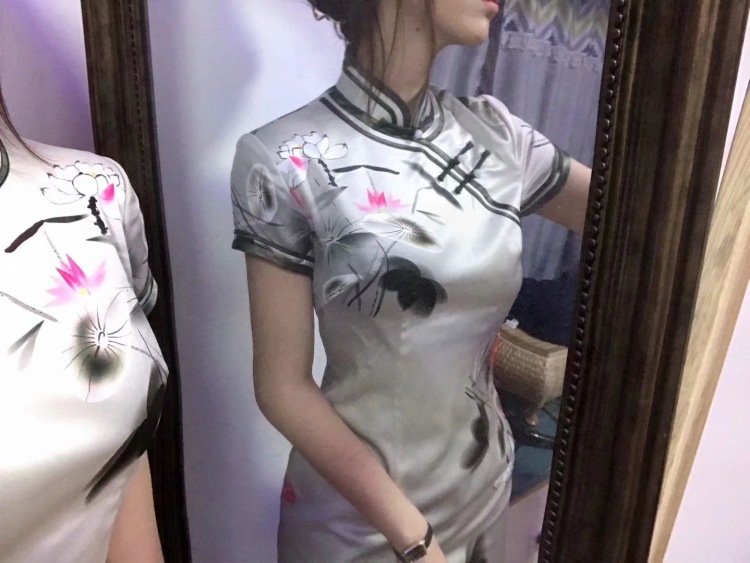 moon-山东省·济南市·历下区--接寄拍~身高177体重108,三围89/66/98,衣服、包包、饰品、鞋子都可以拍