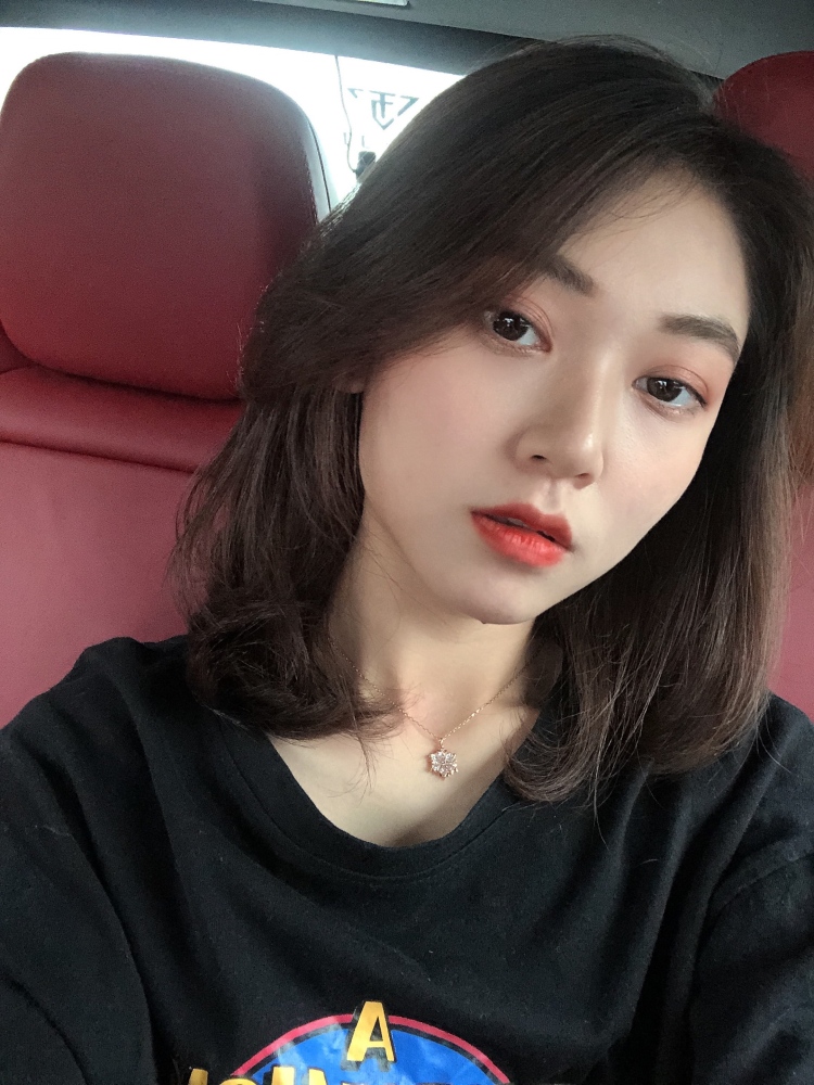Becky.-广东省·中山市·东区街道-抖音-买家秀、短视频带货
有主持基础 声音有磁性 身高162 体重91
身材比例匀称
希望和诚信商家合作