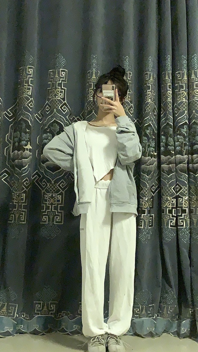 可爱停停-广东省·潮州市·潮安区-抖音、快手、***-可接饰品、服装等寄拍a买家秀a等
正规护肤品广告可接 社交平台较广
身高162cm体重87g