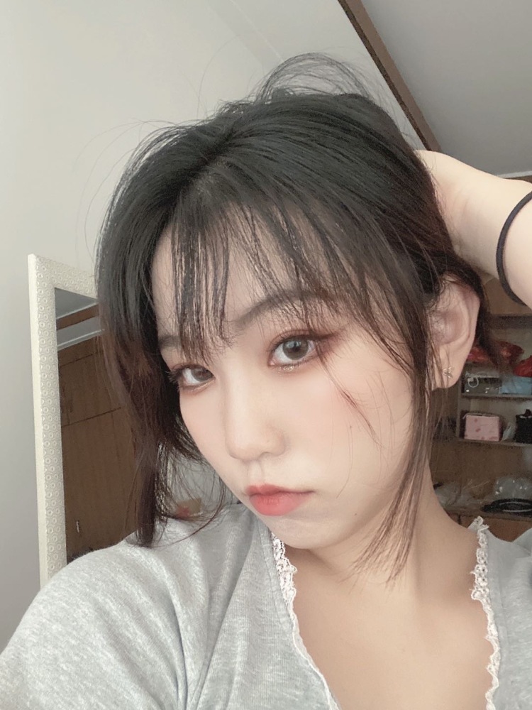Yunadd-浙江省·杭州市·江干区-微博 ***-接服饰 首饰 美瞳 各类寄拍
平时爱拍照 会p图 各类探店
身高160 体重55kg
微胖模特 甜酷