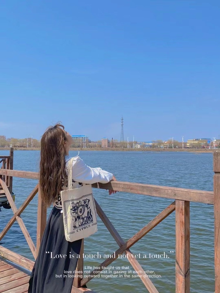 奔波儿灞.-黑龙江省·黑河市·嫩江市--新人报道
接寄拍,服装 饰品 化妆品皆可
配合度高 出图快,质量可保障~