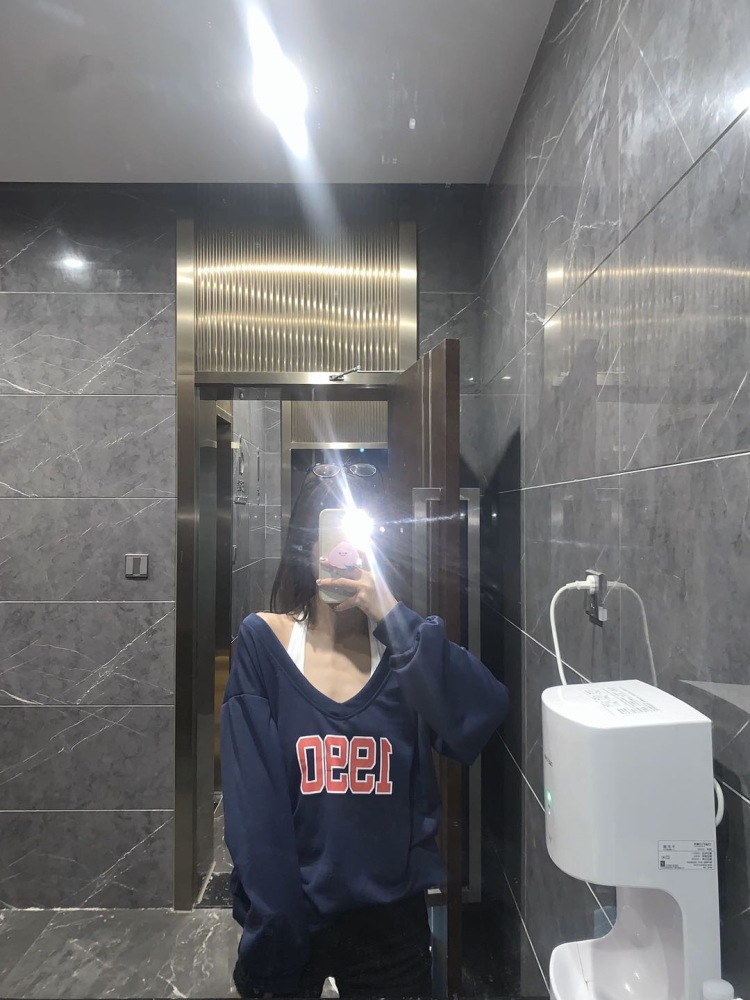 西西里戈戈-贵州省·贵阳市·观山湖区-微博、***-162/82 喜爱拍照修图/会视频剪辑 什么风格都能驾驭 接单范围:寄拍/买家秀/开箱测评/美妆/饰品/探店拍照。
1.近期探店12个,内容丰富,主次分明,有趣,能够吸引观看者。能够带动买家来买。效果