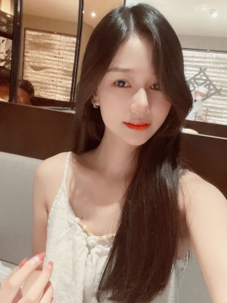 豆子-湖南省·长沙市·开福区--大家好!我叫豆子
爱化妆,身高1.58体重42公斤爱拍照 会搭配 会化妆,想接网拍 测评 不拖拍 拍到您满意为止 会p图。可以拍视频
