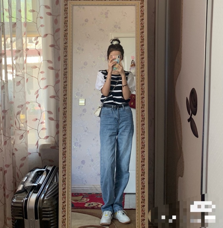 旺仔大哥.-新疆维吾尔自治区·昌吉回族自治州·昌吉市-***-坐标新疆 身高174 体重50
爱好美妆 同时也在美妆店上班 有一定的产品知悉基础 不定时会去公司培训学习产品或皮肤管理方面的内容 休息时间喜欢宅家看视频或者收拾房间 诚想认真接寄拍或送拍