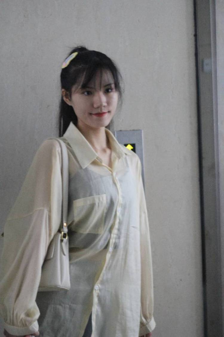 啊哟-广西壮族自治区·南宁市·江南区--想要做寄拍模特,
会穿搭,会拍照,有相机,会使用美图秀秀醒图等软件修图。