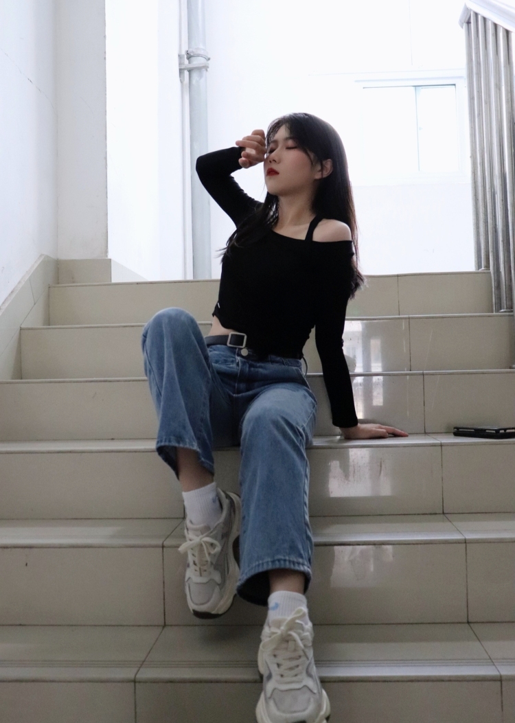 58-江苏省·苏州市·姑苏区-抖音 *** 微博 快手 -接寄拍、接衣服,鞋子,美瞳,包包,饰品,接买家秀(淘宝,拼多多都可),会p图,时间充足,可以尝试各种风格,会认真对待每个商品~价格可议
身高160体重48kg