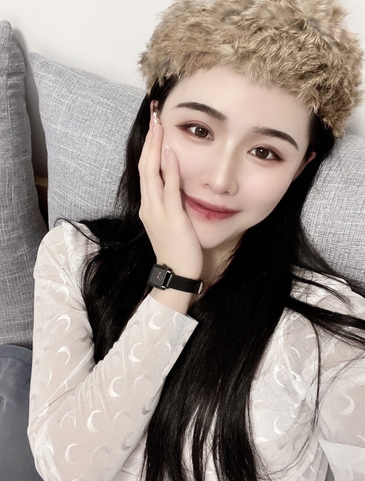 An_予哥-广东省·深圳市·坪山区--身高168 体重98 拍 服装衣帽 鞋子 皆可 风格多变 网红 潮流 皆🉑️ (除萝莉风…类似)自拍 他人拍 都🉑️