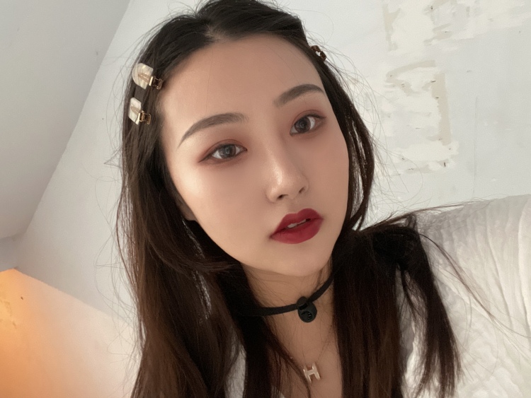 傻白怡-内蒙古自治区·呼伦贝尔市·额尔古纳市--95后宝妈 比较中二 比较有时间 有审美有眼光 修图不会失真 完美排天平座