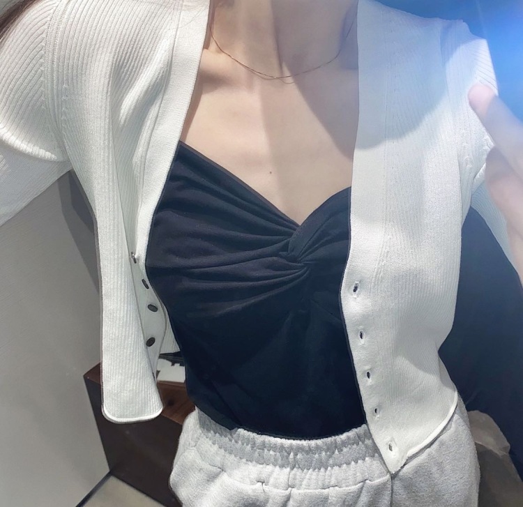 仔-山东省·潍坊市·潍城区-抖音:小猫崽-接活动 本人身高165 体重44kg 肤色冷白皮 素人模特需要机会!接寄拍,各种饰品等 🍑宝都接