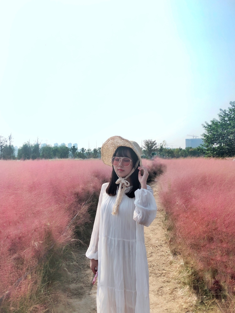 Tiramisu.璐璐🎀-河南省·开封市·龙亭区-抖音 微博 ***-身高165 体重100 喜欢拍照,会P图,担任过网拍模特,曾地区淘女郎排行第一,寄拍送拍测评都可以,出图快诚信第一。❤️❤️❤️
抖音粉丝:3万