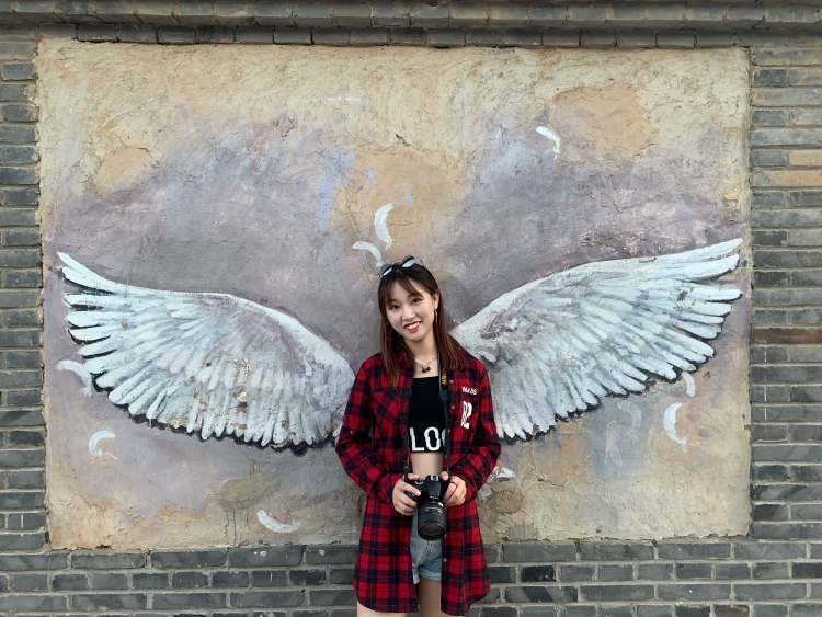 敏敏就-北京市·北京市·丰台区-微博-身高170,体重52kg
平时爱旅游爱拍照,喜欢购物买衣服,尝试各种不同风格,做过平面模特
可接 服装 首饰 美妆寄拍、买家秀、开箱测评、探店打卡、平面模特兼职、