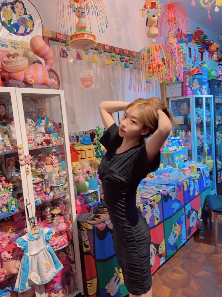 🌈super萌🧸-北京市·北京市·海淀区-微博 抖音 ***-在线接单,寄拍(服装 配饰 包包等),买家秀,平面模特,瞳模等。
工作请联系我 身高162 体重49kg