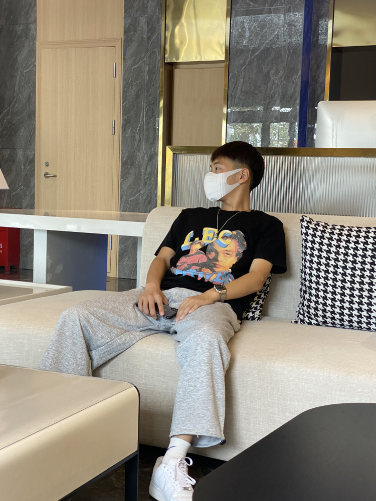 阿齐-河北省·唐山市·路北区-抖音 -大家好!我是阿齐(抖音可以搜到我)
希望做寄拍挣着零花钱,平时也喜欢出去玩拍照,做过一些简单的小视频。
身份:学生
年龄:20
身高:173CM
体重:57.5KG
粉丝:330
坐标:河北省·唐山市