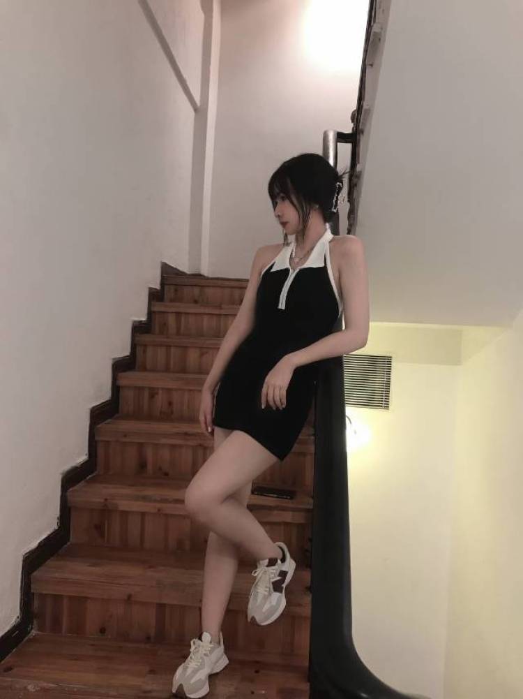 ·🌞小z-广东省·汕头市·潮南区-微博-身高158 体重92
可接寄拍 瞳模 买家秀等等
穿衣风格不限 喜欢拍照、探店 会修图
可满足各方面要求