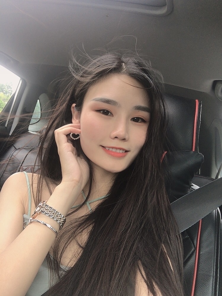 萍儿💛-广东省·珠海市·香洲区--接服装寄拍 护肤品测评 美食打卡 抖音探店等 会修图 身高161 体重88 斤