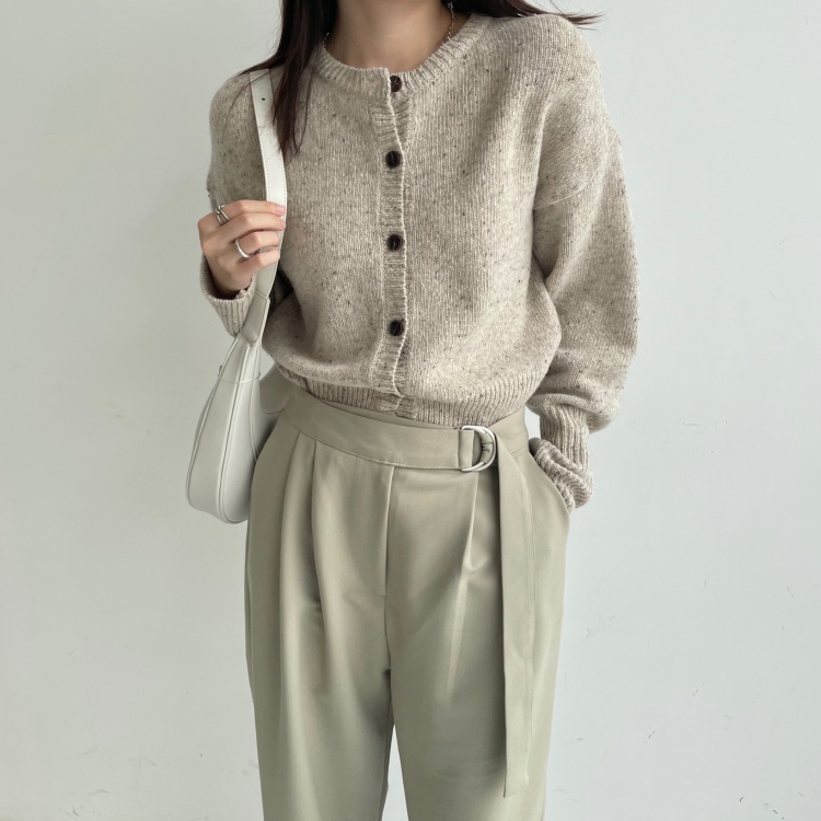 Fayy-广东省·广州市·荔湾区-抖音微博***快手-喜欢拍衣服饰品包包照片什么风格都可以驾驭 能p图 不满意可以重新修
工作效率高!