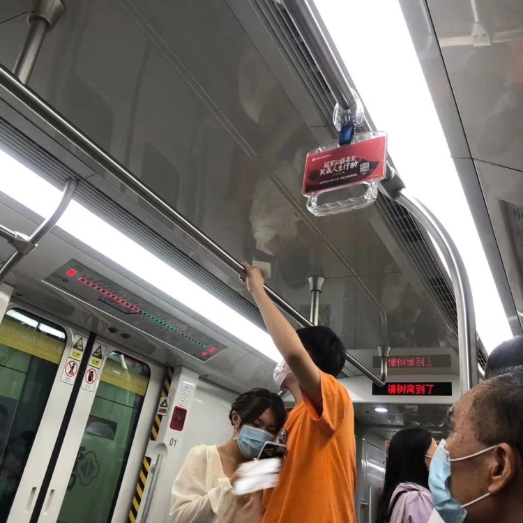 SEHILLN.-江苏省·苏州市·吴江区-快手 ***-买家秀 会唱歌 会ps 会摄影 学过化妆 可以长期接单 服装 饰品 美瞳 化妆品 等等都可以
风格:软妹 甜辣 盐系 酷酷女孩 等等风格都能驾驭