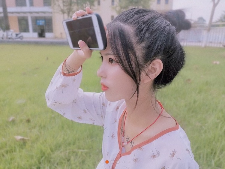 YforikX 🐰-广西壮族自治区·柳州市·鱼峰区--学过礼仪 抖音粉丝一千多 快手粉丝五百多
接单费用可议 最后感谢平台