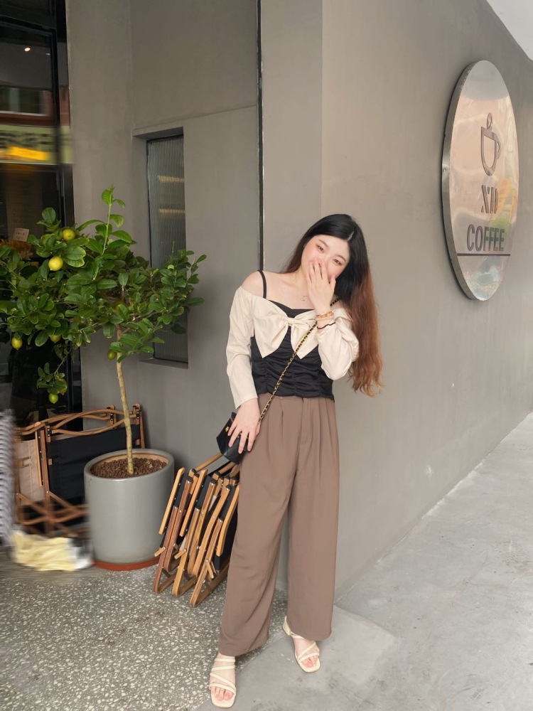 细小园呀_-广东省·东莞市·莞城街道--本人比较喜欢拍照,探店,美食,可以做一些正规下单那种寄拍!!好说话,长相还可以,身高155体重112,有需要的可以找我!