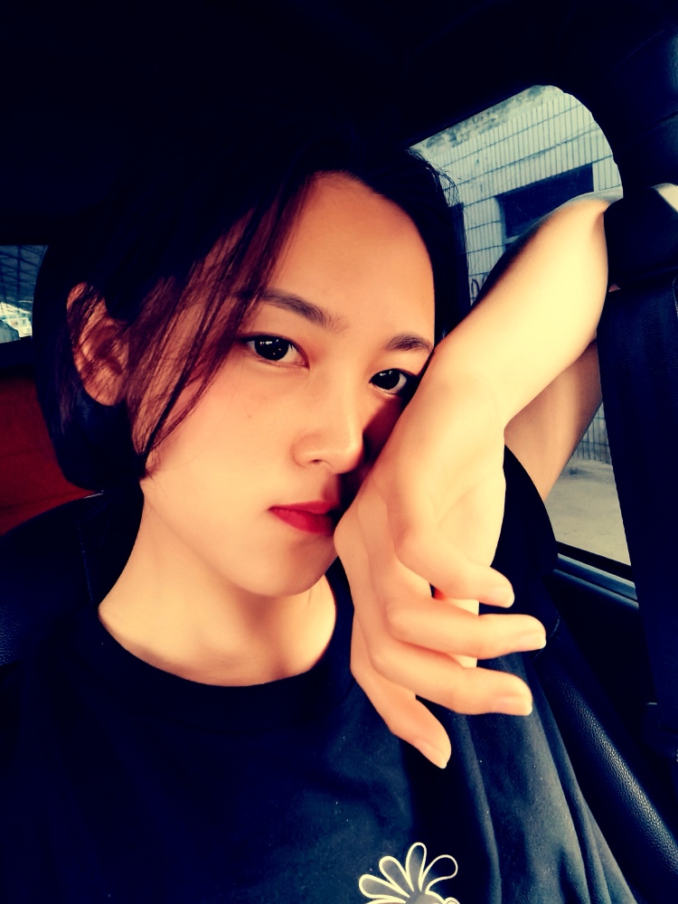 杨婉晴-河北省·保定市·定州市--美妆师一枚 接买家秀 美妆试用测评 婚纱秀禾敬酒试穿照