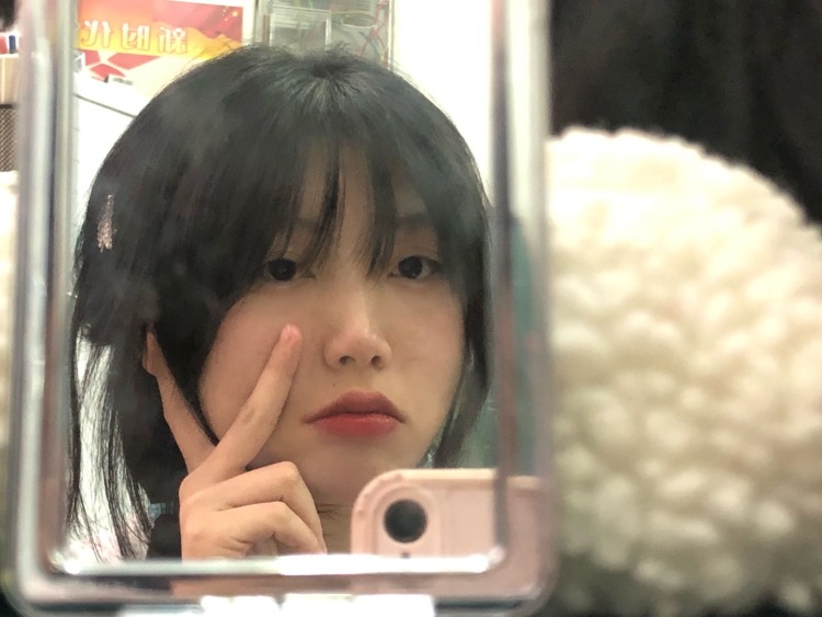 。-江西省·南昌市·青山湖区-抖音 -会拍照 p图
本人身高170 体重106
可接衣服包包鞋子各种首饰!