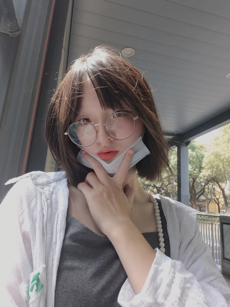 蛋蛋挞-江西省·宜春市·袁州区-抖音-都接都接,想要先试试局部的
什么都可以,但是比较想要试试美瞳或者口红化妆品、