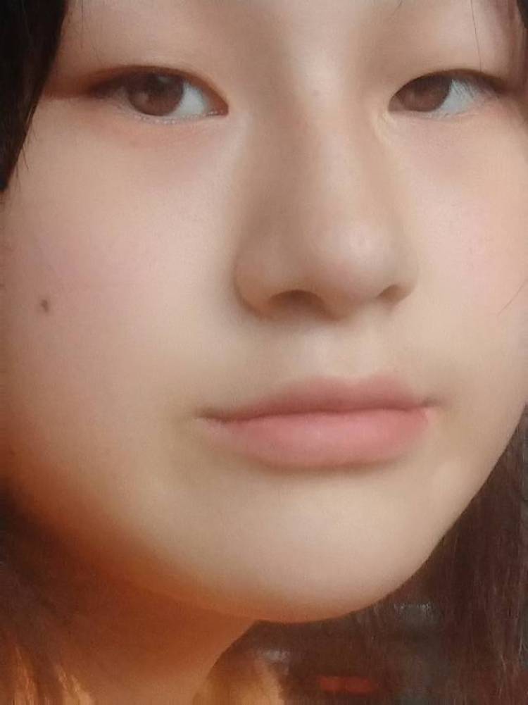 可甜可盐的女孩呀~-山西省·临汾市·襄汾县--身材好,比例匀称167.100,可甜可颜哦,什么衣服都可以架奴,包括一些鞋子,衣服,耳环,护肤品,肤色偏白,见过的都说白,16岁