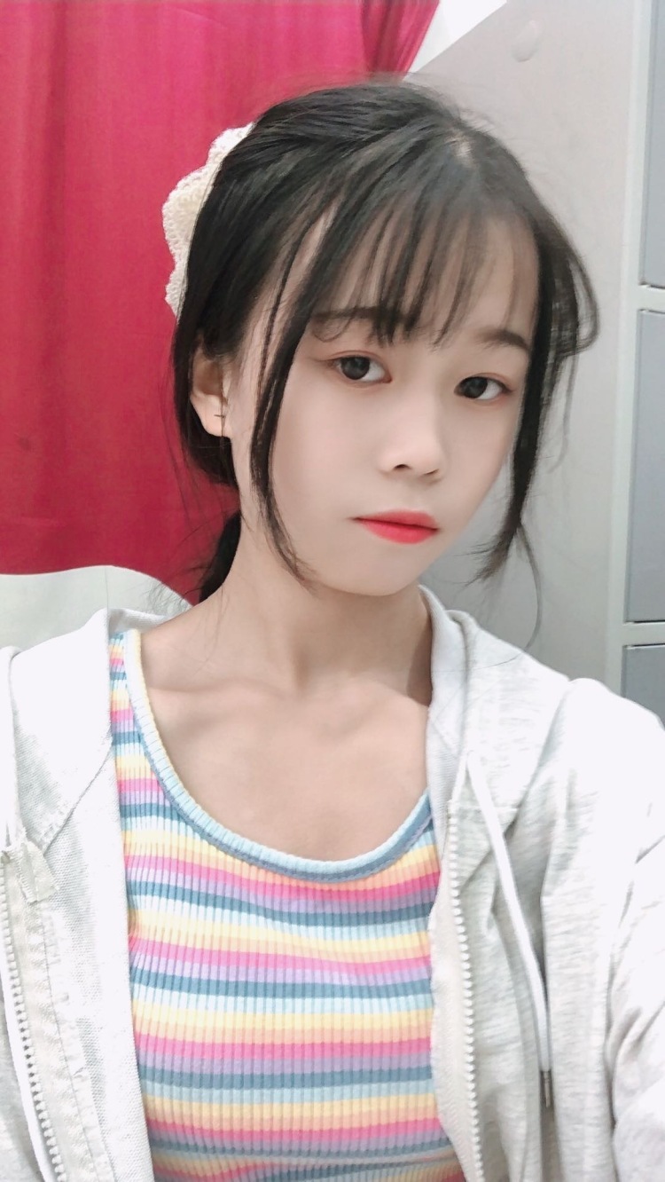 倪的静美-广东省·深圳市·宝安区-快手抖音***-大家好!我是深圳素人:静美
有时间 身高162cm体重39Kg 各种风格都可以驾驭 参加过网拍培训 会P图 (*♡∩_∩♡*)
艺名:语惜
身份:主播带货
年龄:16
身高:162CM
体重:3