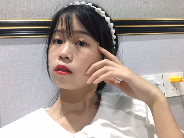 倪的静美-广东省·深圳市·宝安区-快手抖音***-大家好!我是深圳素人:静美
有时间 身高162cm体重39Kg 各种风格都可以驾驭 参加过网拍培训 会P图 (*♡∩_∩♡*)
艺名:语惜
身份:主播带货
年龄:16
身高:162CM
体重:3