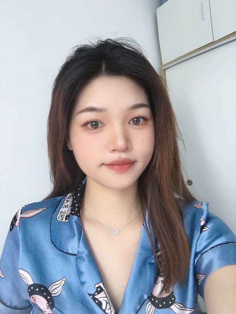 🍃🍃🍃-广西壮族自治区·贵港市·桂平市--大家好!我是叶子,想做个副业,服饰饰品类商家可以找我哦
身高160.体重95。不是很高,也不是很美。就是个素人,一般人。什么风格都可以尝试。
时间充裕!